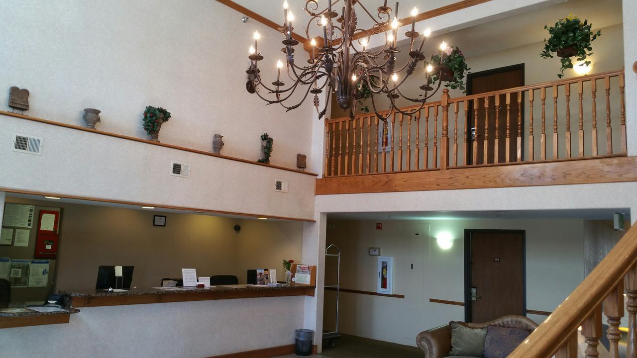 Quality Inn Dodge City Bagian luar foto